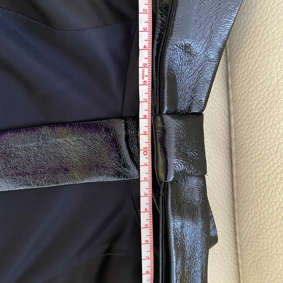 Little black dress - Picture 10 of 11